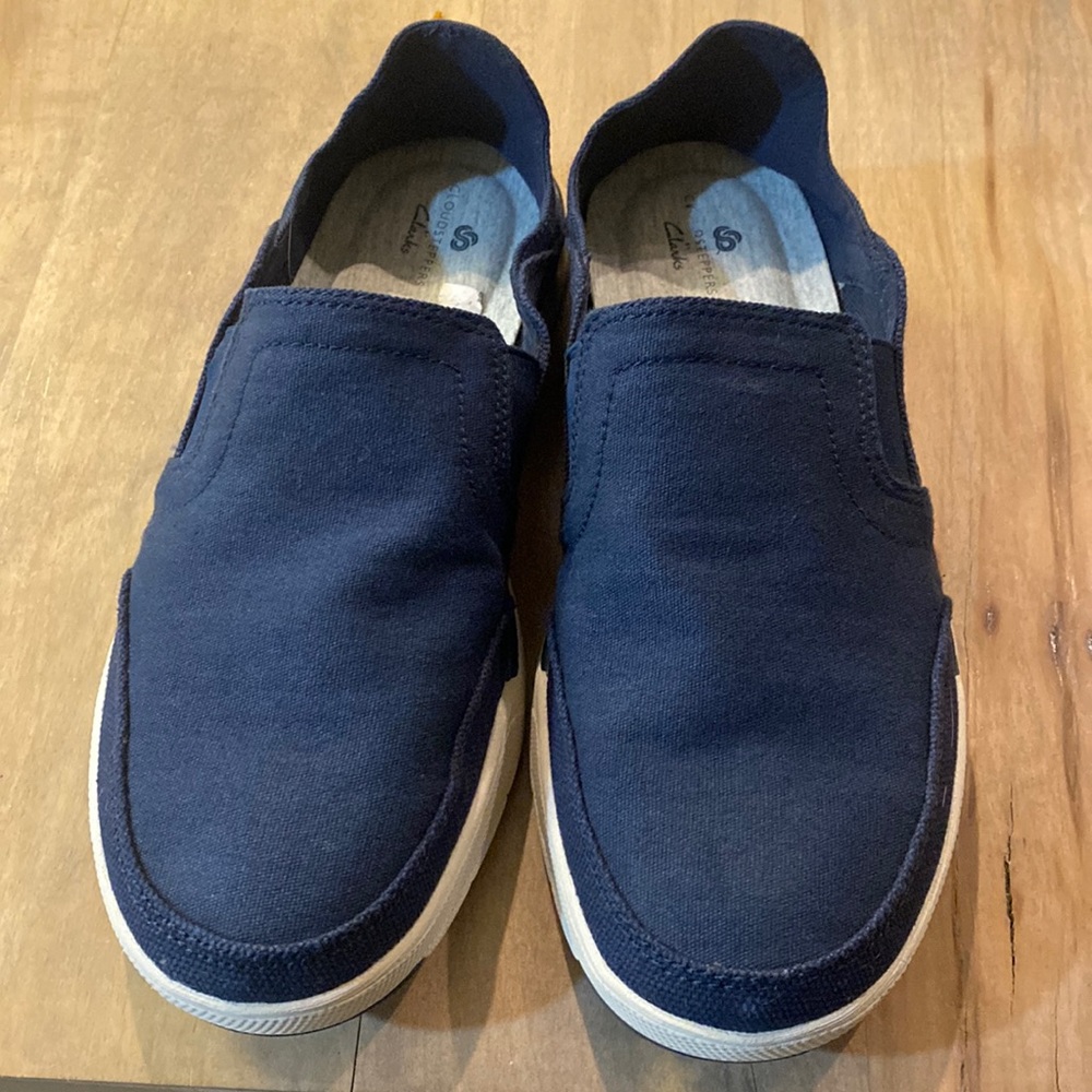 Clark’s Size 7 Men Cloudsteppers (Slip Ons)